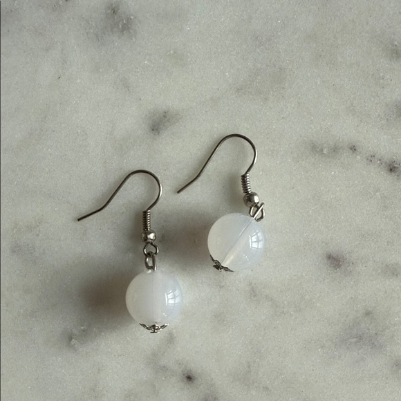 BelleStyle Jewelry - BelleStyle Dangle White Sphere Earrings